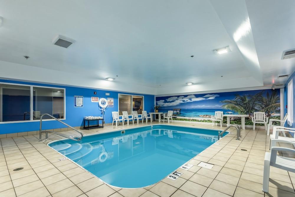 Englewood Comfort Inn & Suites מראה חיצוני תמונה