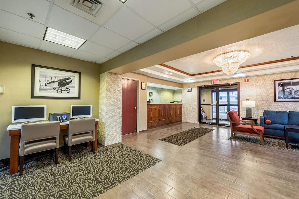 Englewood Comfort Inn & Suites מראה חיצוני תמונה