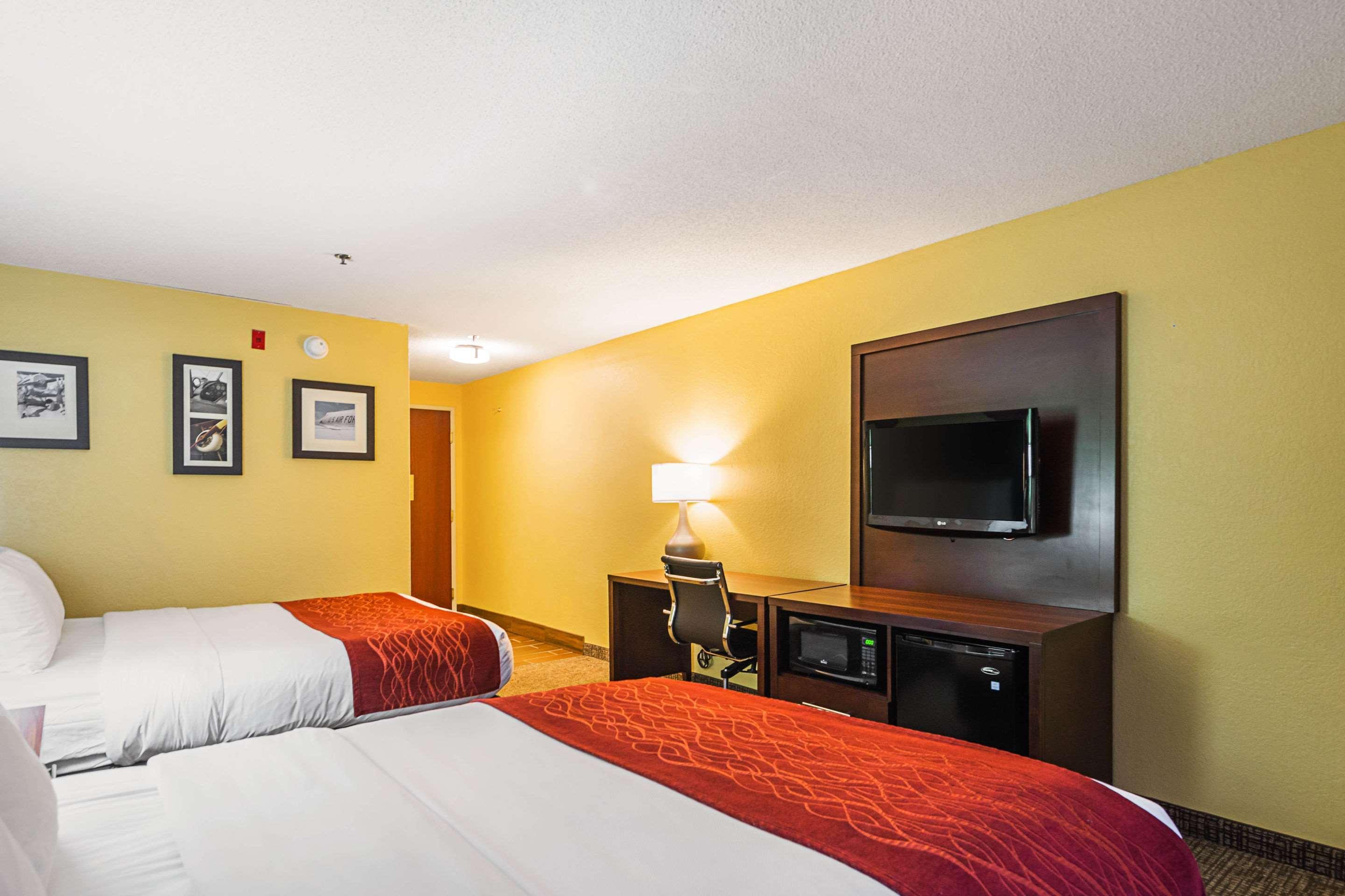 Englewood Comfort Inn & Suites מראה חיצוני תמונה