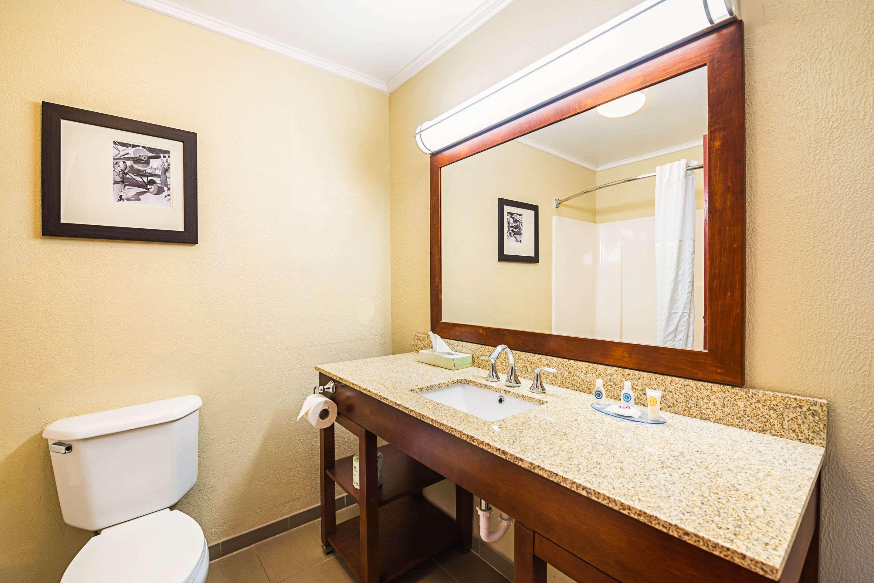 Englewood Comfort Inn & Suites מראה חיצוני תמונה