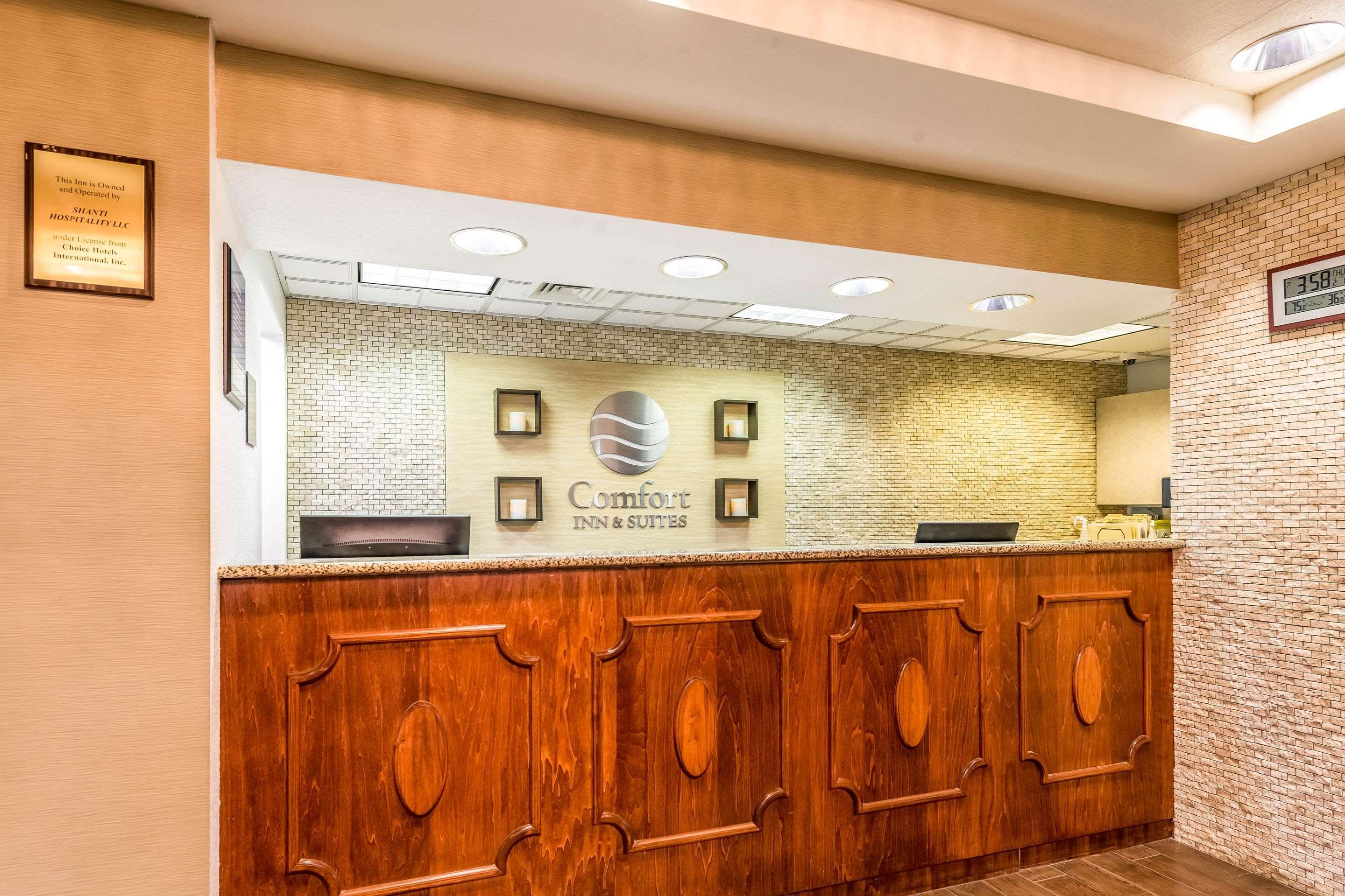 Englewood Comfort Inn & Suites מראה חיצוני תמונה