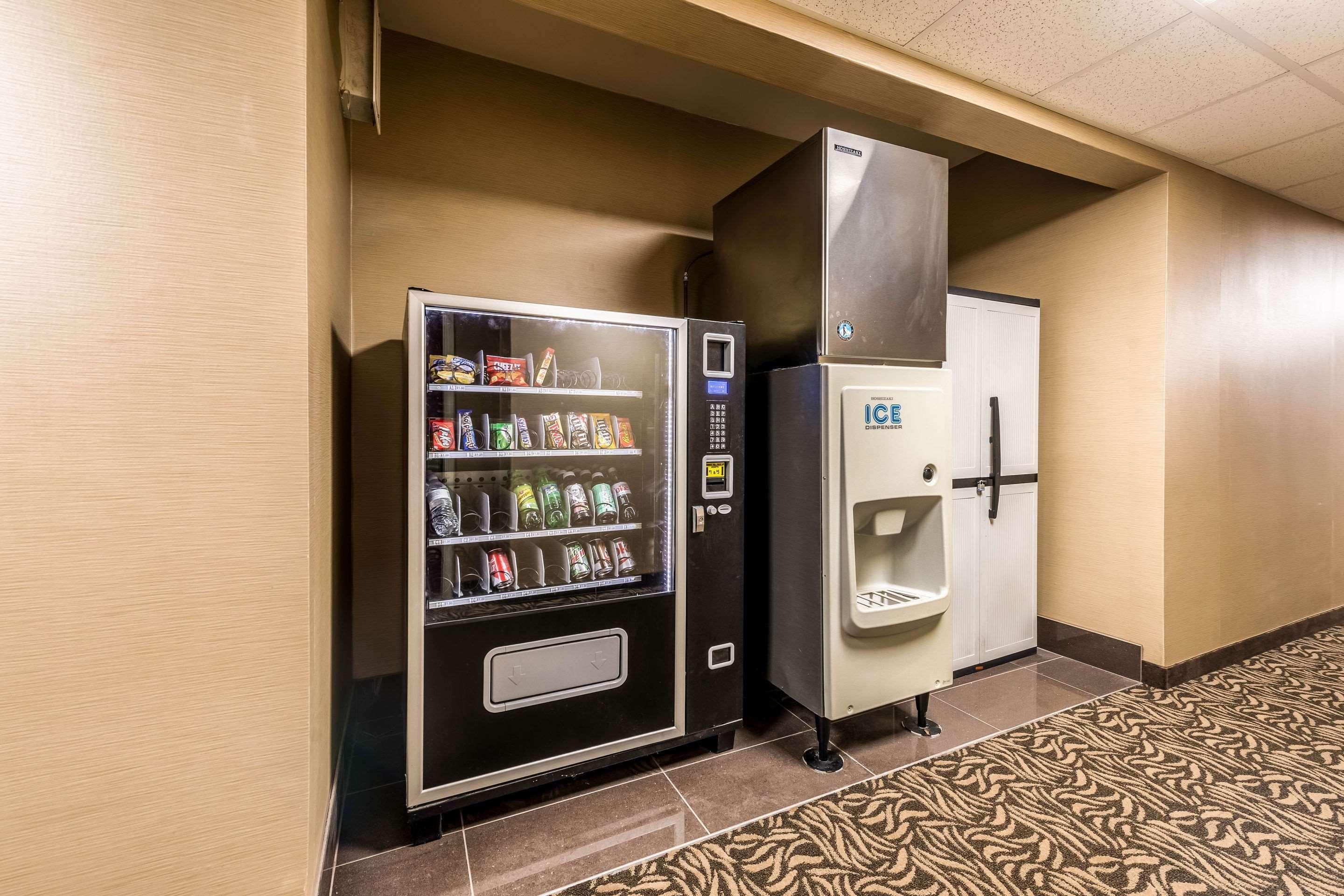 Englewood Comfort Inn & Suites מראה חיצוני תמונה