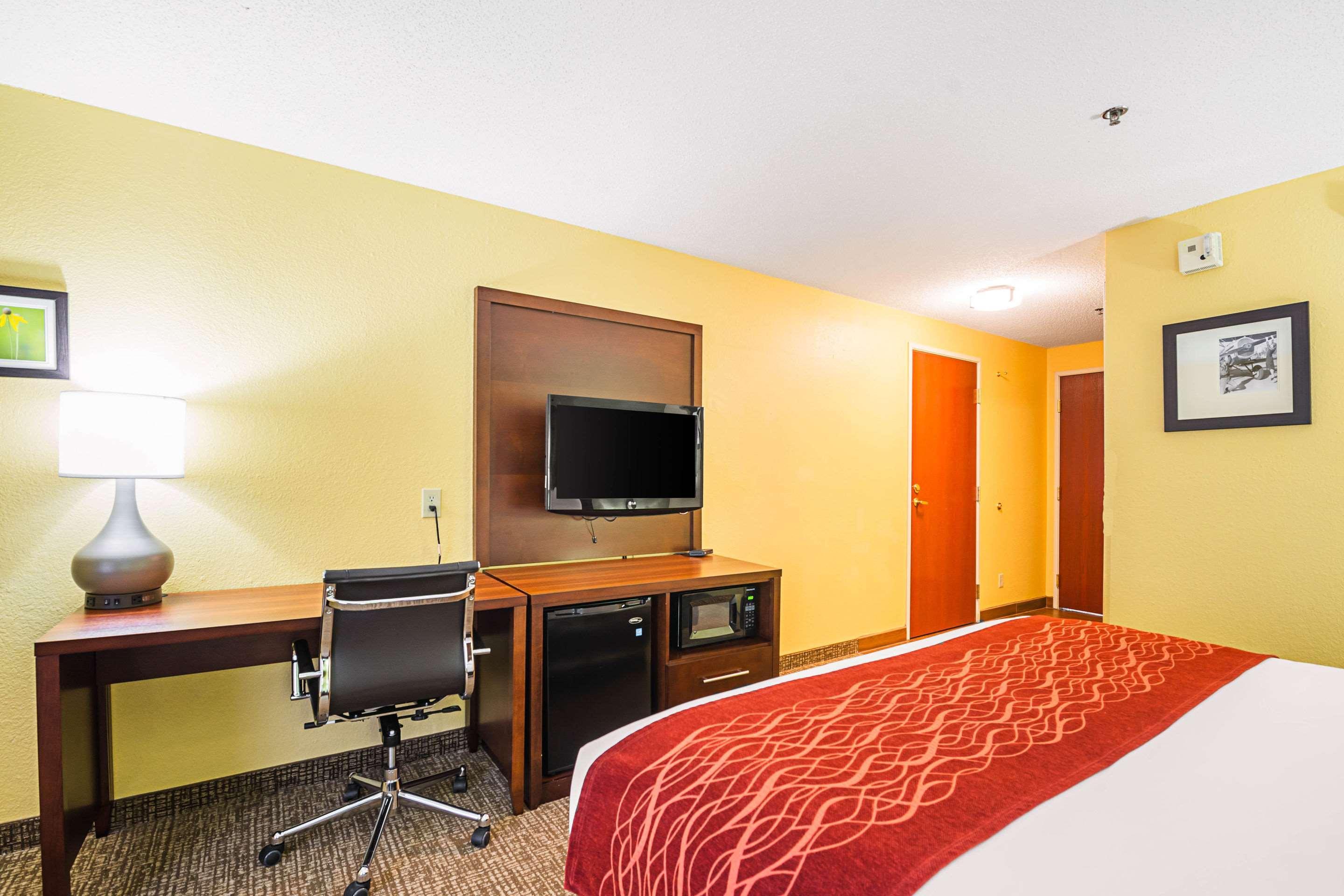 Englewood Comfort Inn & Suites מראה חיצוני תמונה